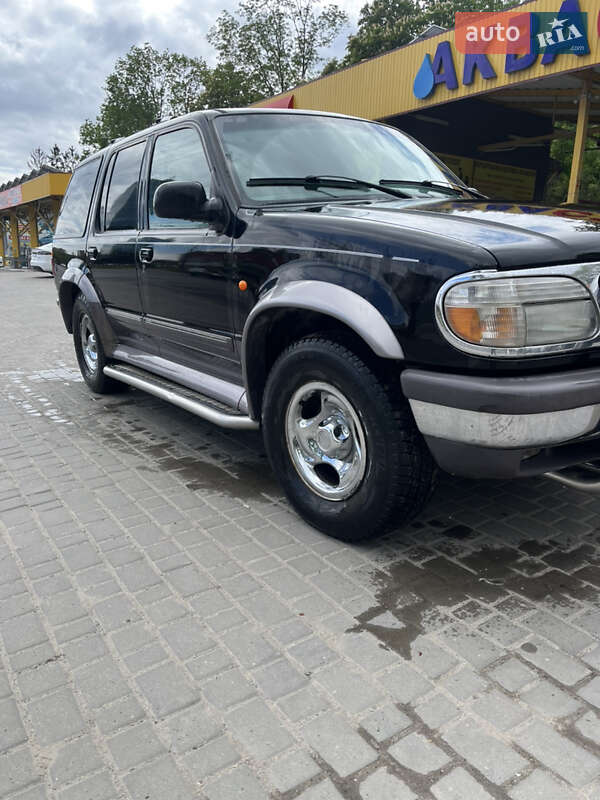 Внедорожник / Кроссовер Ford Explorer 1997 в 