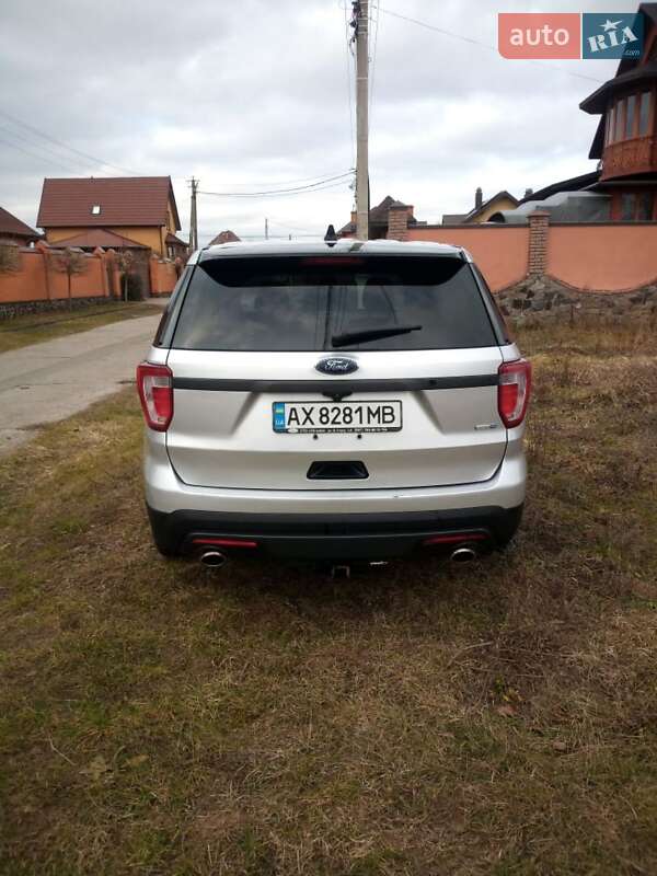 Позашляховик / Кросовер Ford Explorer 2016 в Києві