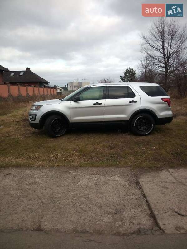 Позашляховик / Кросовер Ford Explorer 2016 в Києві
