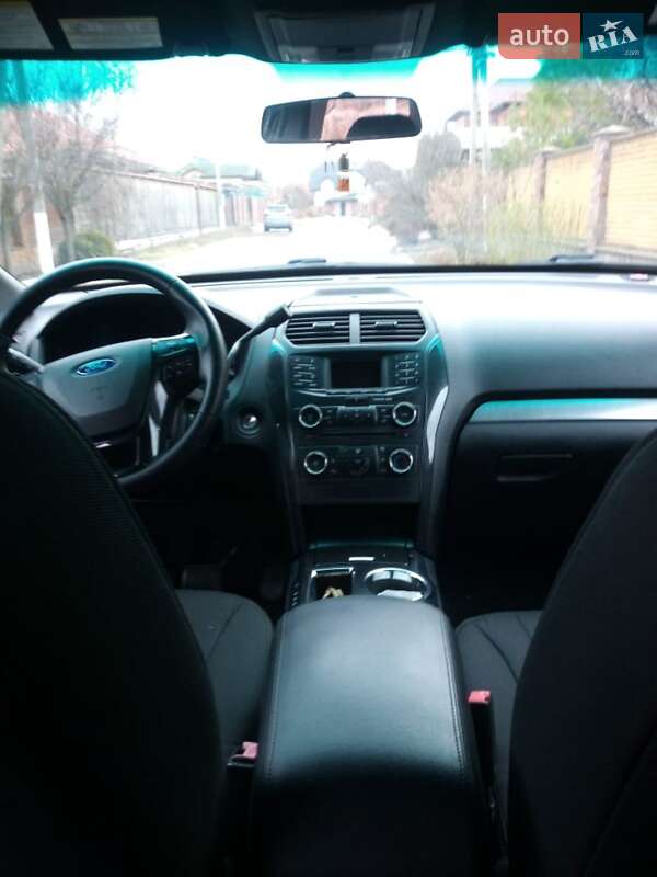 Позашляховик / Кросовер Ford Explorer 2016 в Києві