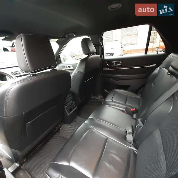 Позашляховик / Кросовер Ford Explorer 2017 в Черкасах фото 16 Позашляховик / Кросовер Ford Explorer 2017 в Черкасах