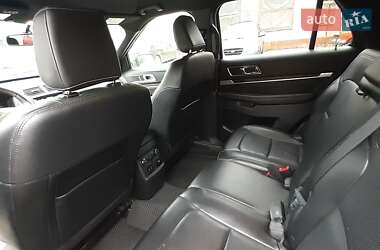 Позашляховик / Кросовер Ford Explorer 2017 в  фото 16 Позашляховик / Кросовер Ford Explorer 2017 в