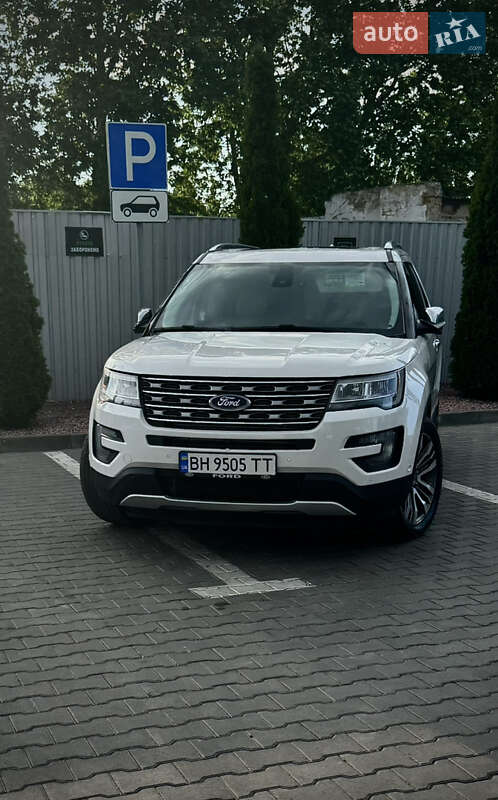 Позашляховик / Кросовер Ford Explorer 2017 в 