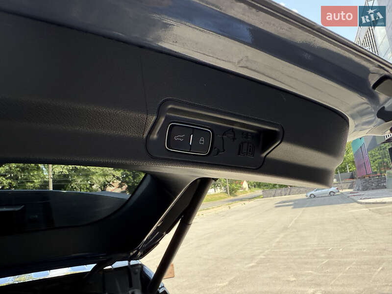 Позашляховик / Кросовер Ford Explorer 2020 в Києві