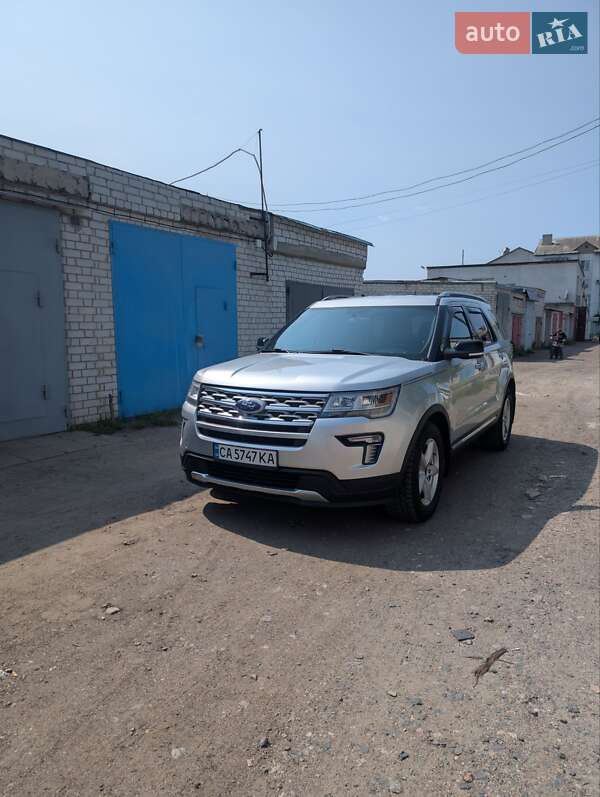 Внедорожник / Кроссовер Ford Explorer 2017 в Черкассах