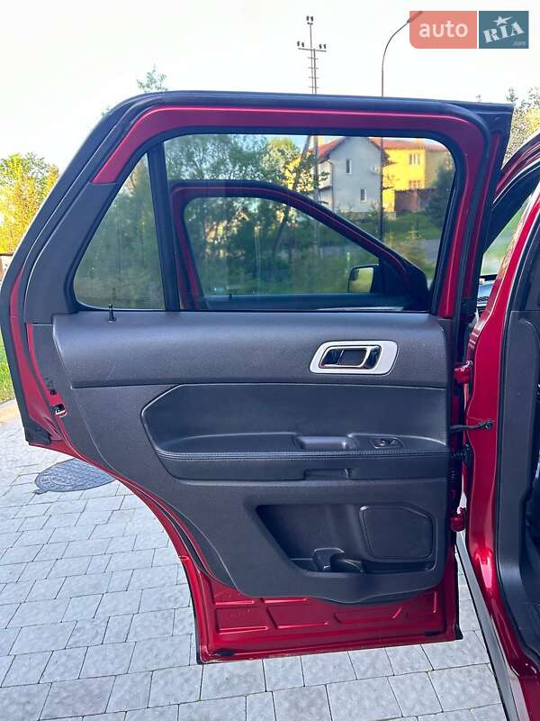 Позашляховик / Кросовер Ford Explorer 2012 в Дрогобичі