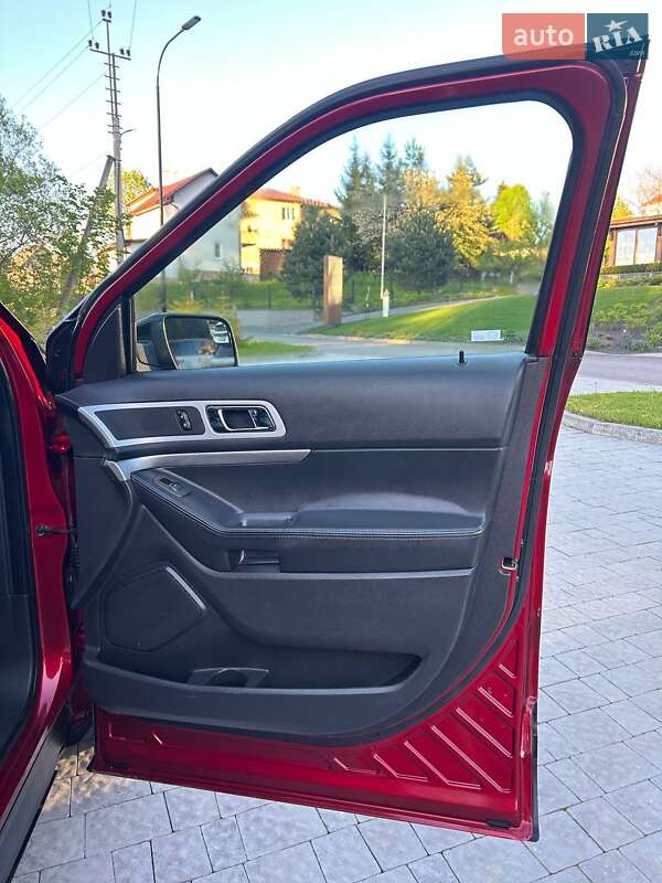 Позашляховик / Кросовер Ford Explorer 2012 в Дрогобичі