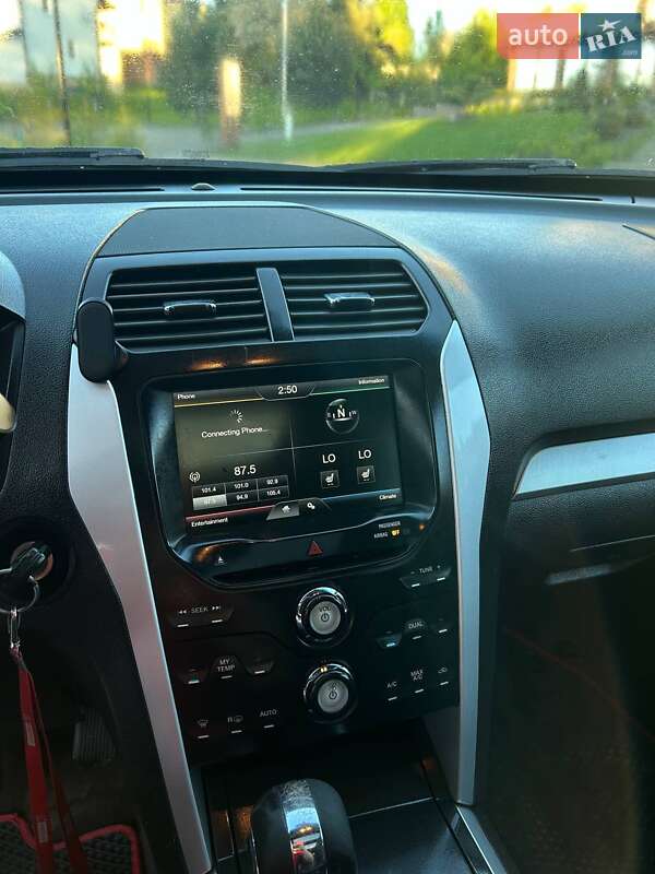 Внедорожник / Кроссовер Ford Explorer 2012 в Дрогобыче