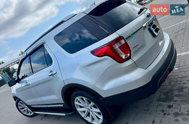 Внедорожник / Кроссовер Ford Explorer 2017 в 