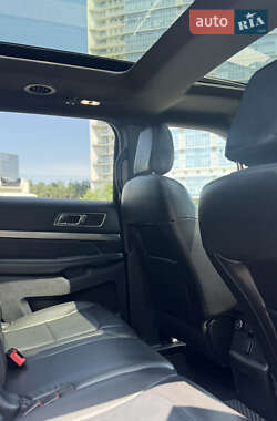 Внедорожник / Кроссовер Ford Explorer 2018 в 