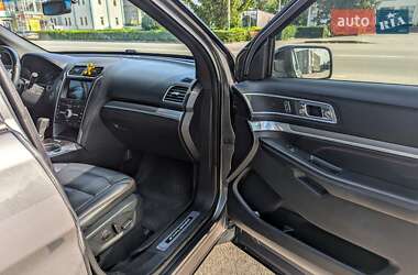 Внедорожник / Кроссовер Ford Explorer 2016 в 