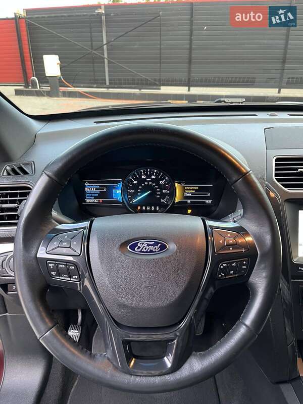 Позашляховик / Кросовер Ford Explorer 2018 в Одесі