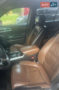 Внедорожник / Кроссовер Ford Explorer 2013 в 