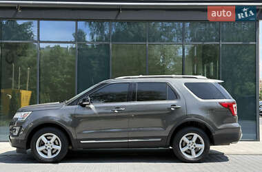 Внедорожник / Кроссовер Ford Explorer 2017 в 
