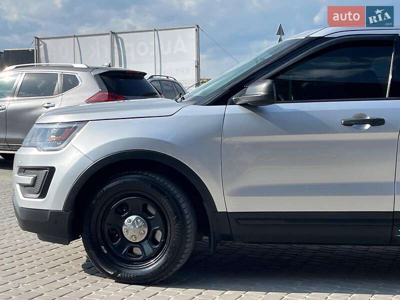 Позашляховик / Кросовер Ford Explorer 2017 в Львові