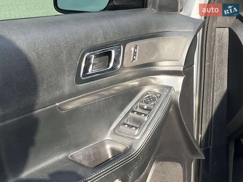 Позашляховик / Кросовер Ford Explorer 2017 в Львові