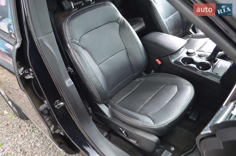 Внедорожник / Кроссовер Ford Explorer 2018 в Киеве