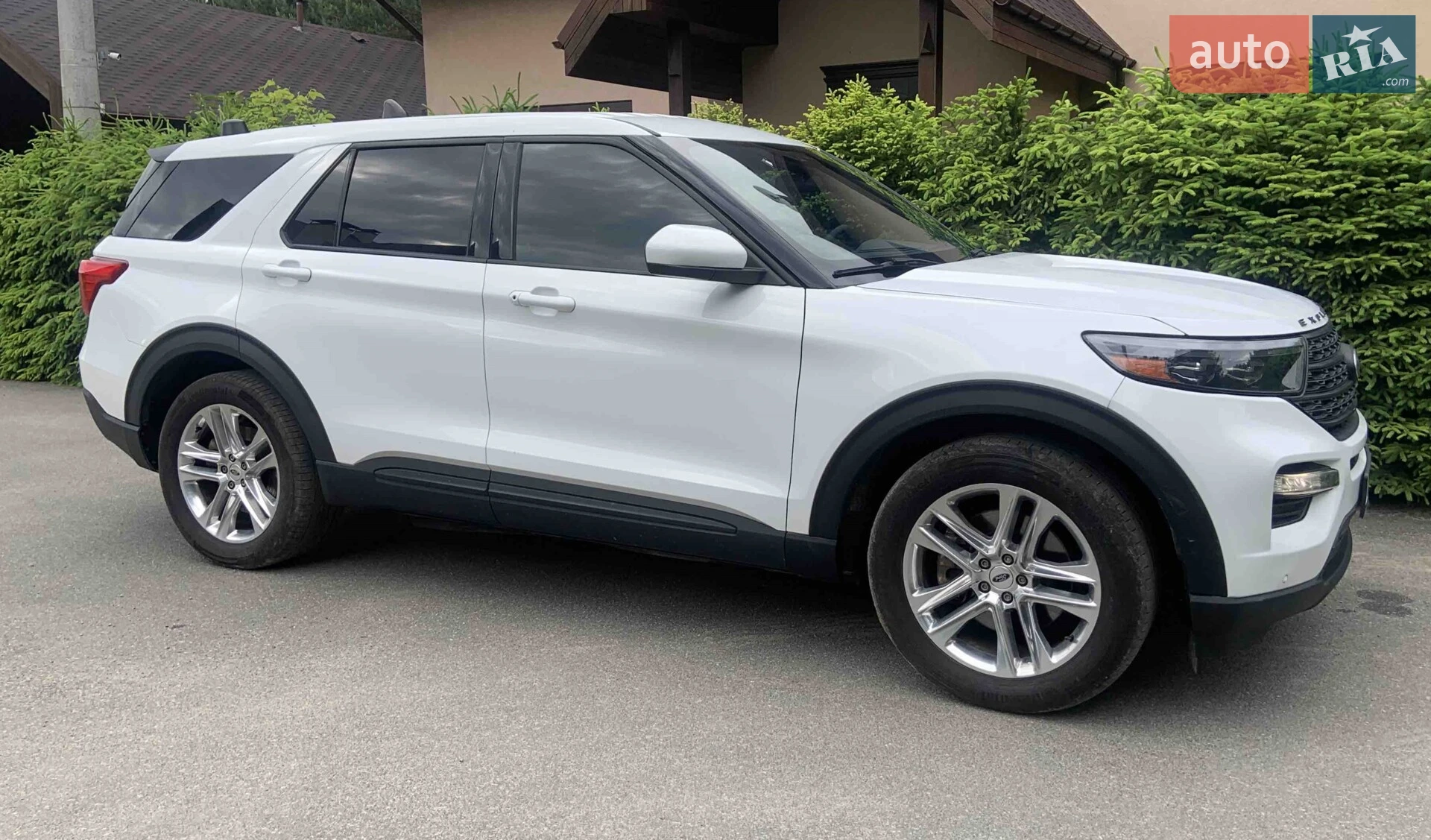 2020 Ford Explorer - мініатюра 10