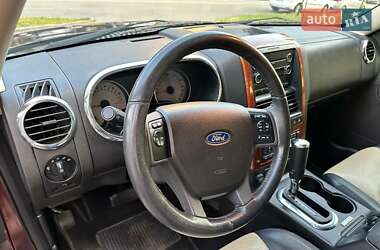 Позашляховик / Кросовер Ford Explorer 2008 в 
