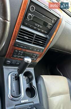 Позашляховик / Кросовер Ford Explorer 2008 в 