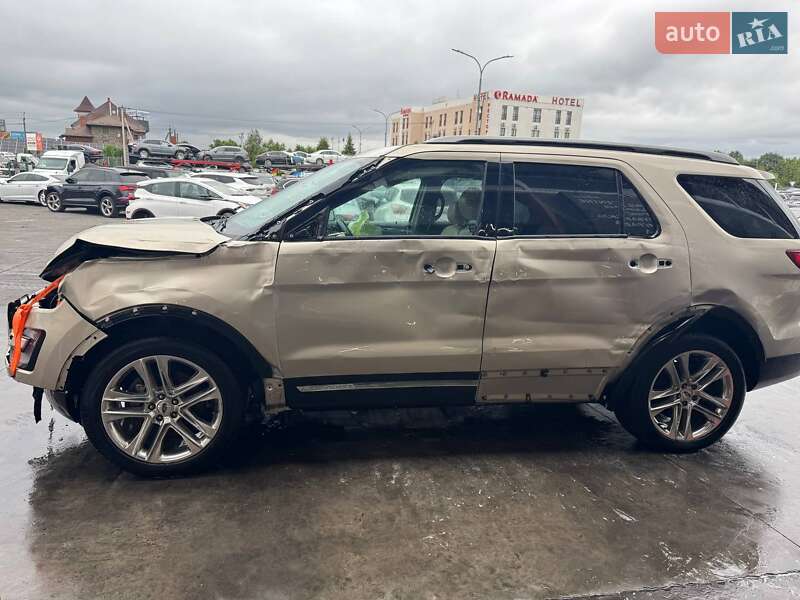 Позашляховик / Кросовер Ford Explorer 2017 в Львові фото 5 Позашляховик / Кросовер Ford Explorer 2017 в Львові