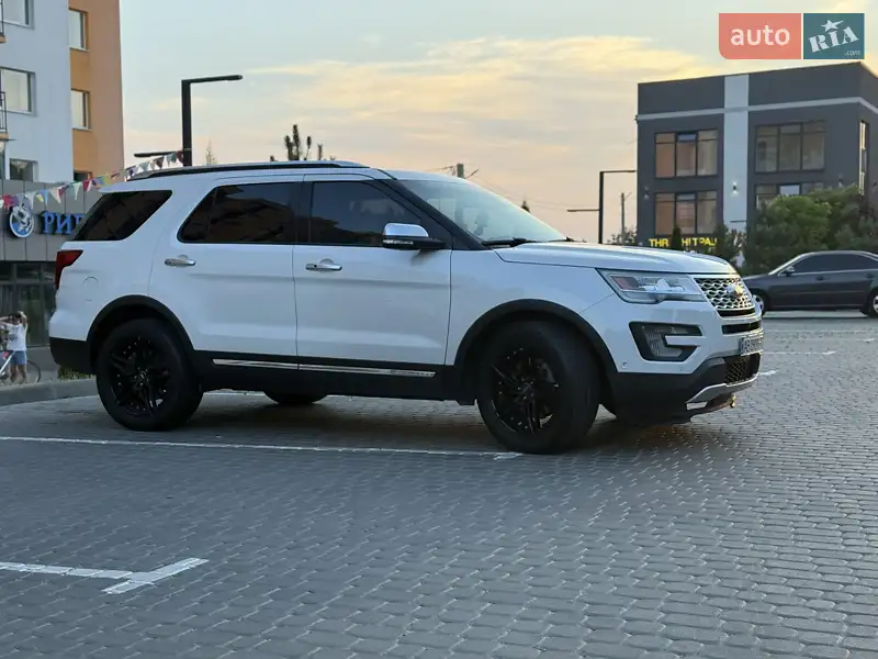 Ford Explorer