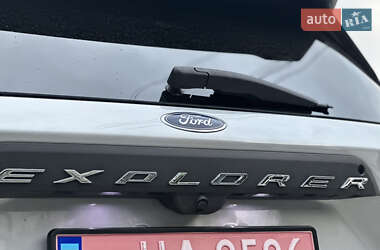 Внедорожник / Кроссовер Ford Explorer 2022 в 