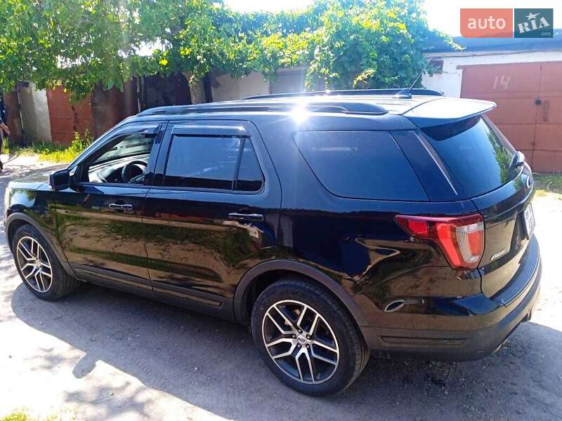 Внедорожник / Кроссовер Ford Explorer 2018 в Киеве фото 6 Внедорожник / Кроссовер Ford Explorer 2018 в Киеве