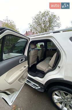 Внедорожник / Кроссовер Ford Explorer 2015 в 