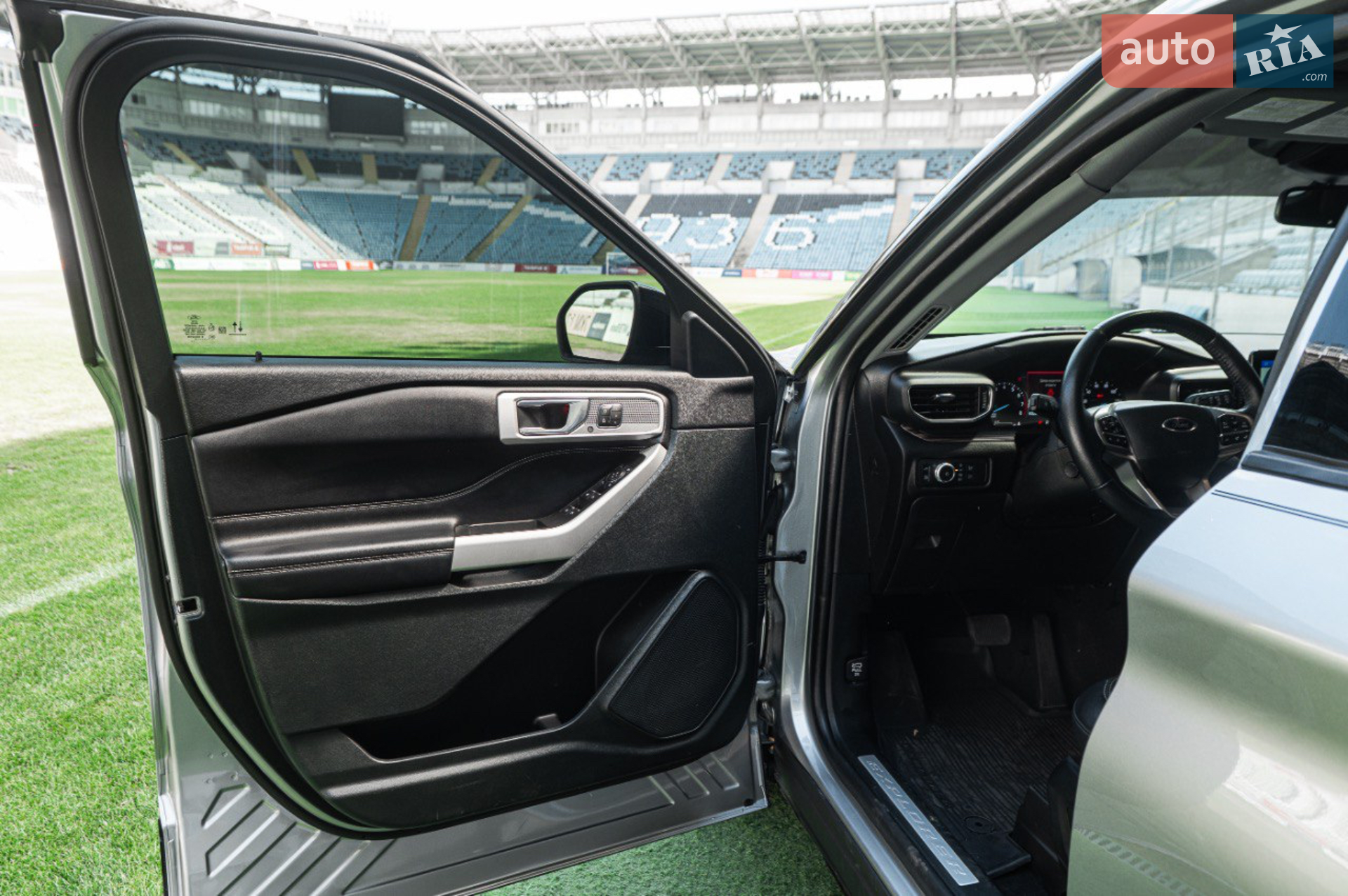 2021 Ford Explorer - мініатюра 31