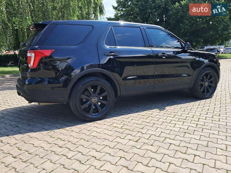 Внедорожник / Кроссовер Ford Explorer 2018 в Черновцах