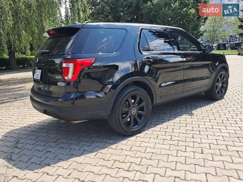 Внедорожник / Кроссовер Ford Explorer 2018 в Черновцах