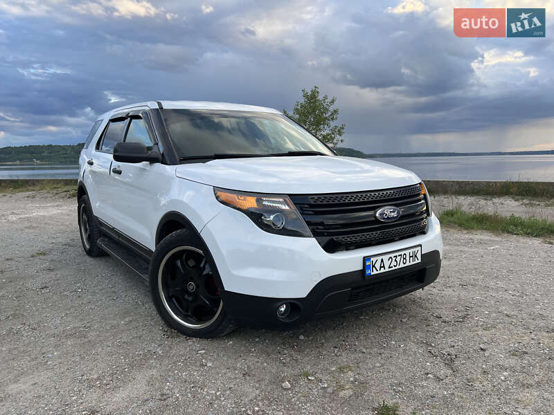 Внедорожник / Кроссовер Ford Explorer 2015 в 