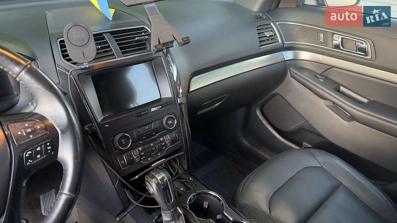 Внедорожник / Кроссовер Ford Explorer 2018 в Виннице