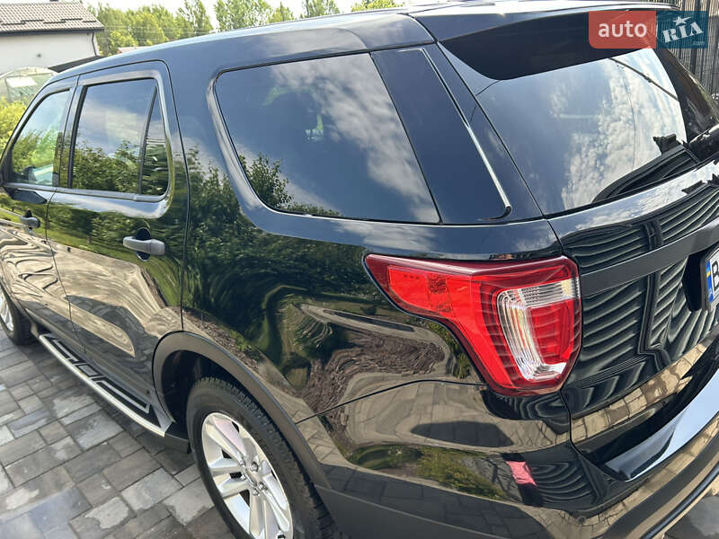 Внедорожник / Кроссовер Ford Explorer 2017 в Ровно