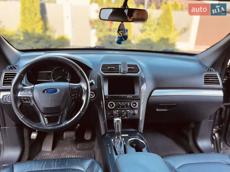 Внедорожник / Кроссовер Ford Explorer 2016 в Киеве фото 9 Внедорожник / Кроссовер Ford Explorer 2016 в Киеве