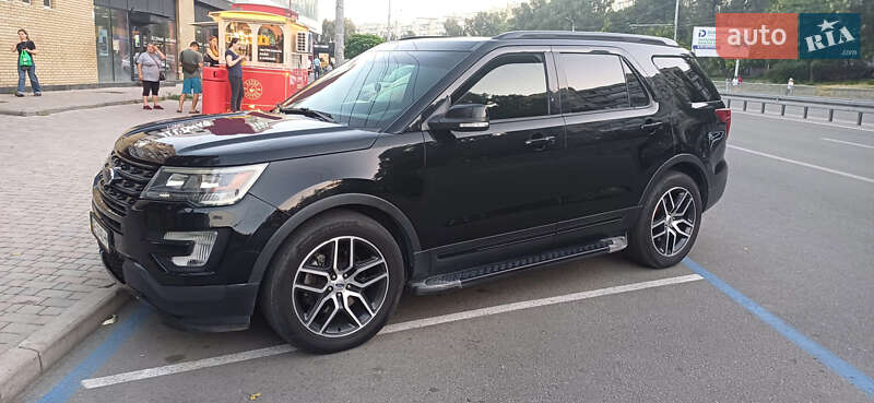 Позашляховик / Кросовер Ford Explorer 2017 в Дніпрі