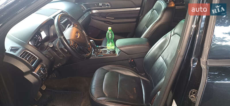 Позашляховик / Кросовер Ford Explorer 2017 в Дніпрі