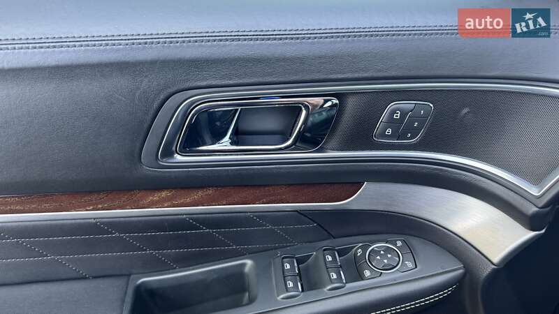 Позашляховик / Кросовер Ford Explorer 2018 в Дніпрі