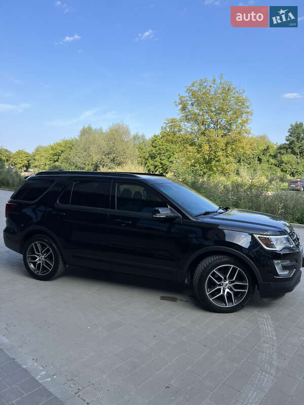 Позашляховик / Кросовер Ford Explorer 2016 в Івано-Франківську