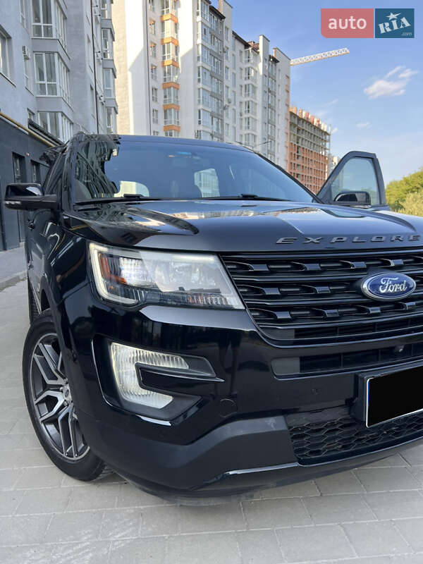 Позашляховик / Кросовер Ford Explorer 2016 в Івано-Франківську