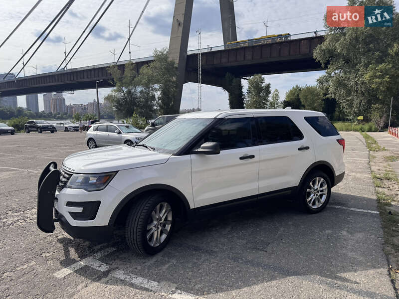Внедорожник / Кроссовер Ford Explorer 2016 в Киеве
