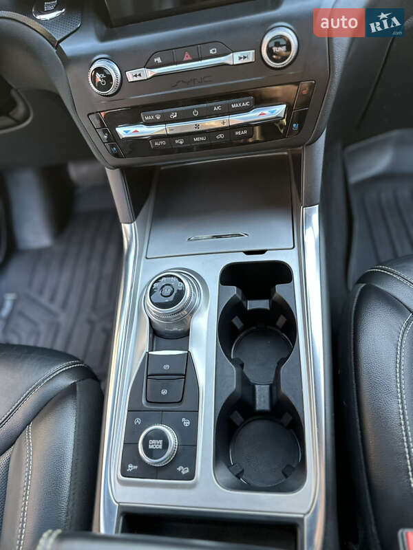 Позашляховик / Кросовер Ford Explorer 2019 в Рівному