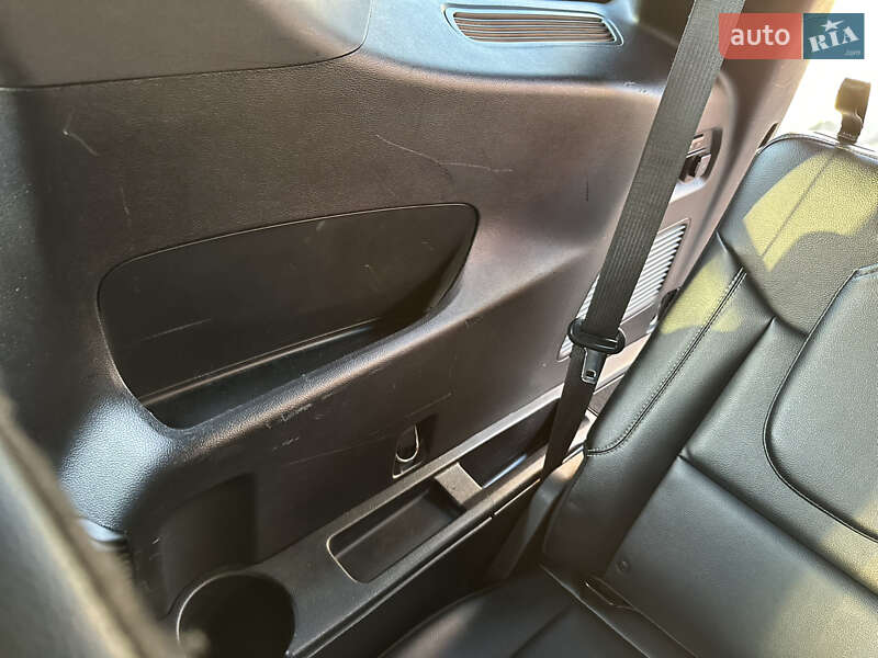 Позашляховик / Кросовер Ford Explorer 2019 в Рівному