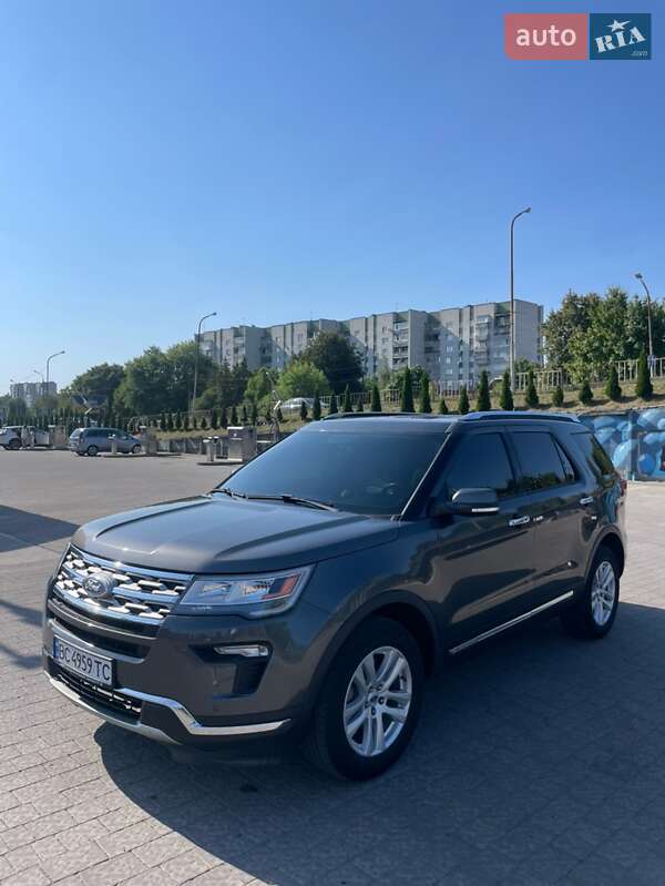 Внедорожник / Кроссовер Ford Explorer 2018 в Львове