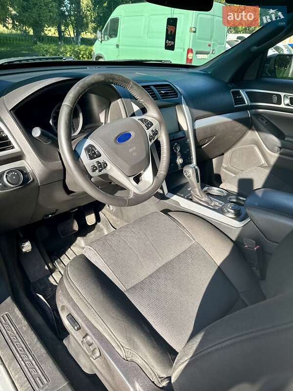 Внедорожник / Кроссовер Ford Explorer 2013 в Дубно