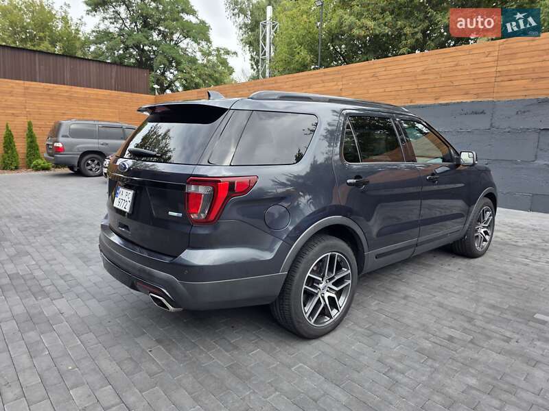 Внедорожник / Кроссовер Ford Explorer 2016 в Киеве