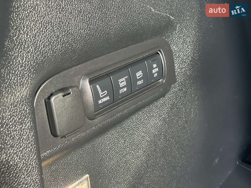 Позашляховик / Кросовер Ford Explorer 2016 в Рівному