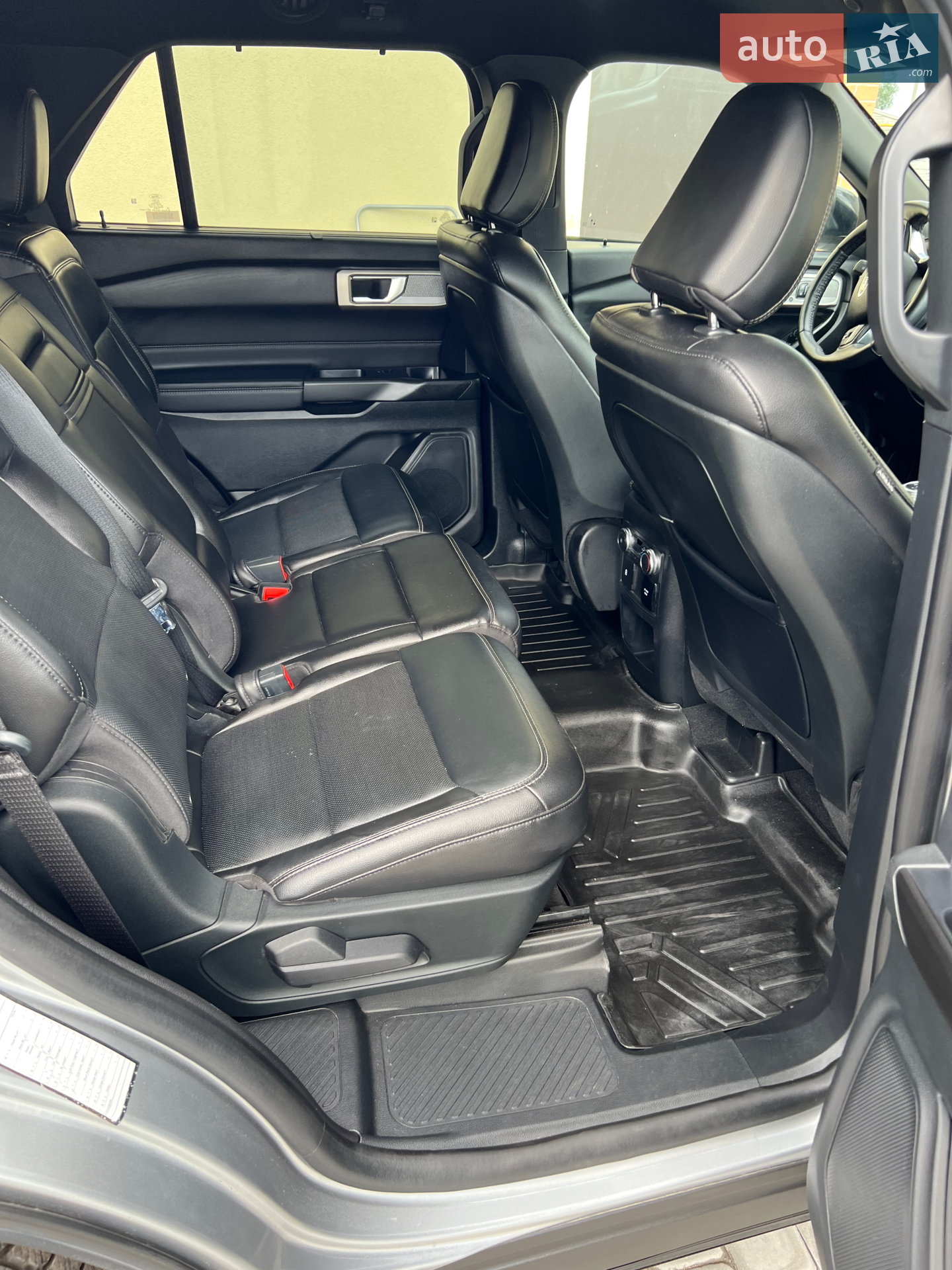 2020 Ford Explorer - мініатюра 7