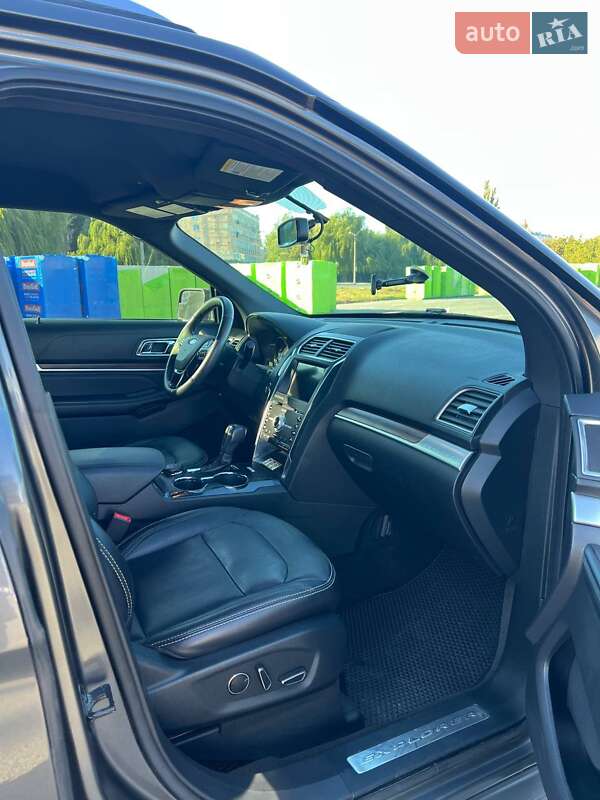 Позашляховик / Кросовер Ford Explorer 2018 в Кам'янець-Подільському